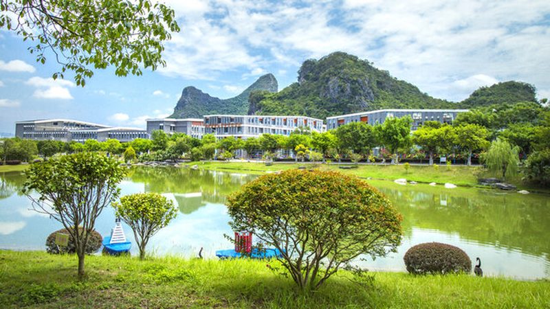 上海SMT贴片代工：揭秘定制报价背后的工艺与考量