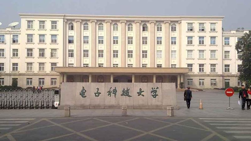 电容器定制，如何选择合适的生产厂家？**